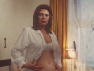 Hale Soygazi - Cazibe Hanim'in Gunduz Dusleri 1992: adult movie 10